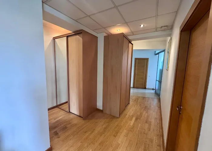 Spacious Located In A Centre Apartment Riga