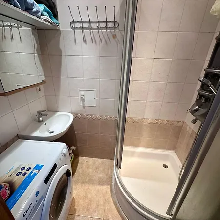 Appartement Spacious Located In A Centre *